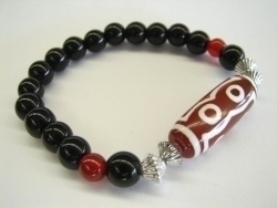 Tibetan 7-Eyed DZI Bracelet