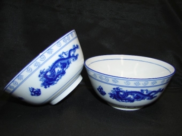 4 of Porcelain Rice Bowls with Blue Dragon Pictures