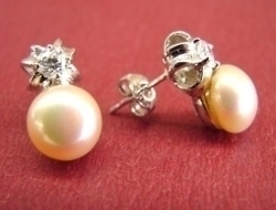 Pearl Earrings