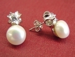 Pearl Earrings