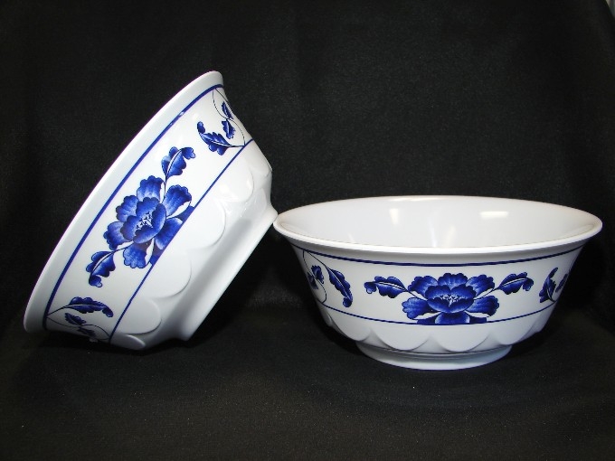 Asian Chinese Style Plastic Soup Bowls with Blue Flower Pictures
